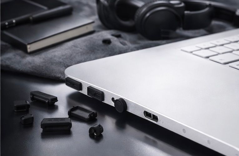 16-Piece Colorful Silicone Anti-Dust Plug Set – USB & Laptop Dust Proof Covers